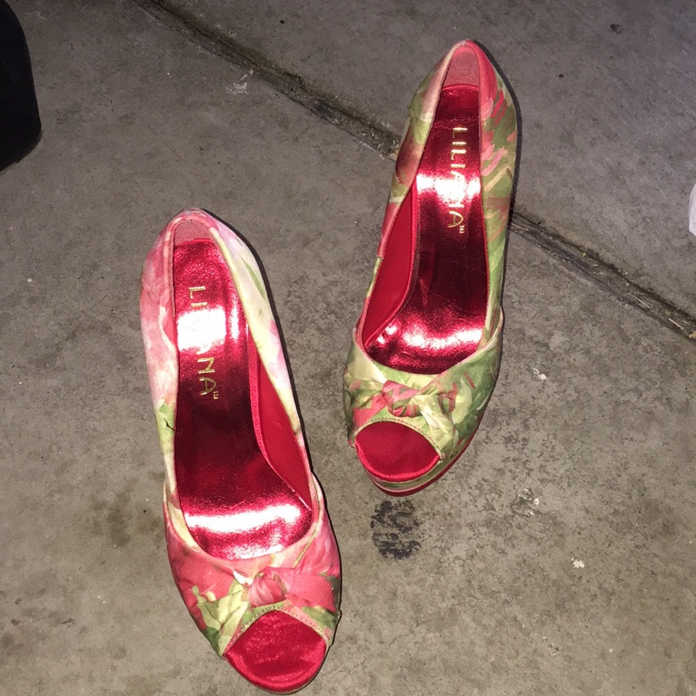 Rose shoes